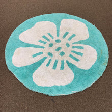 Load image into Gallery viewer, Circular Flower Bath Mat
