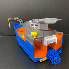 Load image into Gallery viewer, Underwater Shark Attack Boat Ultra Playset
