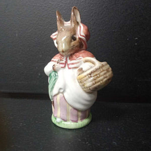 "Mrs. Rabbit" Figurine 1951 Vintage Collectible