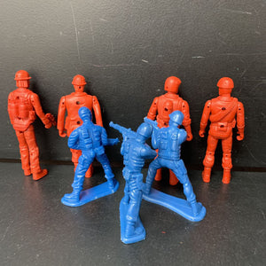 7pk Police/Firemen/Military Figures