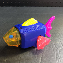 Load image into Gallery viewer, Aquaroid Wind Up Fish 2000 Vintage Collectible (Tiger Electronics)
