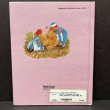 Load image into Gallery viewer, Raggedy Ann and Andy and the Camel With the Wrinkled Knees (Johnny Gruelle) -hardcover character
