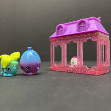 Load image into Gallery viewer, Stackable House w/Roof &amp; Figures
