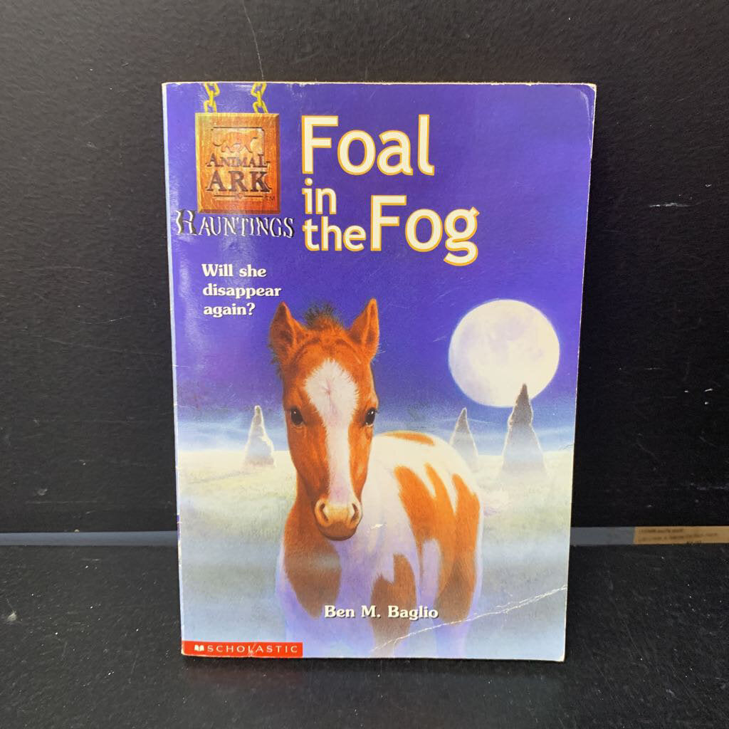 Foal in the Fog (Animal Ark Hauntings) (Ben M. Baglio) -paperback series