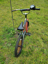 Load image into Gallery viewer, Boy&#39;s bicycle/bike
