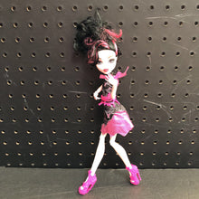 Load image into Gallery viewer, Frights Camera Action Draculaura Doll
