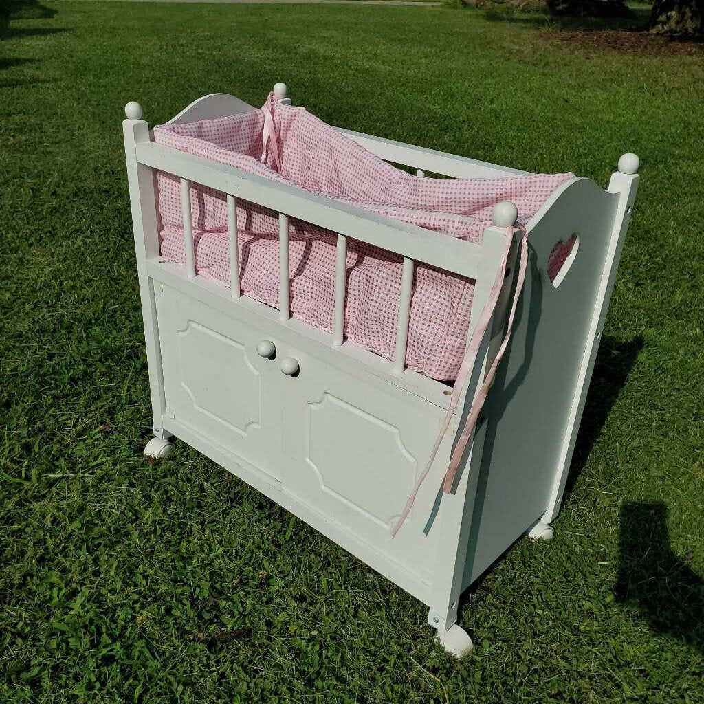 Cradle/bed for 18