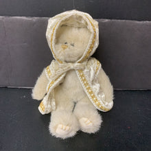 Load image into Gallery viewer, Attic Treasures Gwyndolyn the Bear 1993 Vintage Collectible
