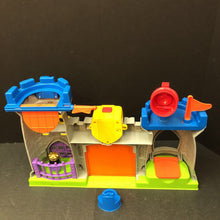 Load image into Gallery viewer, Mighty Kings Castle w/Figure &amp; Accessories Battery Operated
