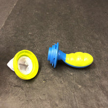 Load image into Gallery viewer, Nibbler Mesh Feeder
