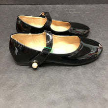 Load image into Gallery viewer, Girls Pearl Flats (NEW) (Funky Monkey)

