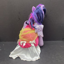 Load image into Gallery viewer, Twilight Sparkle w/Cape
