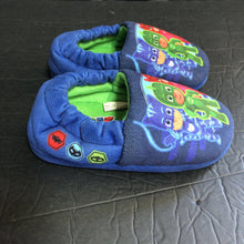 Load image into Gallery viewer, Boys Slippers
