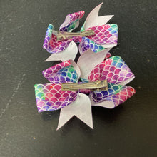 Load image into Gallery viewer, 2pk Mermaid Scale Hairbow Clips
