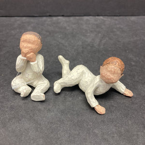 2pk "Crawling Toddlers" Figurines