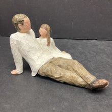 Load image into Gallery viewer, &quot;Father and Daughter&quot; Figurine
