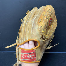 Load image into Gallery viewer, Signature Series Steve Avery Baseball Glove
