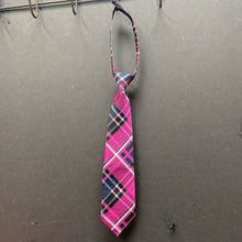 Load image into Gallery viewer, Boys Plaid Velcro Tie
