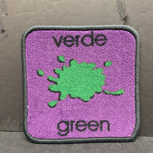 English/Spanish "Verde"/"Green" Carpet Square