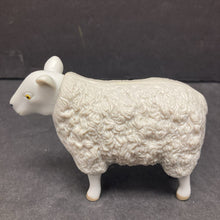 Load image into Gallery viewer, Samuel the Sheep (Charlotte&#39;s Web)

