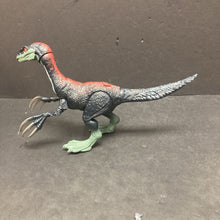 Load image into Gallery viewer, Dominion Slashin&#39; Roaring Therizinosaurus Battery Operated
