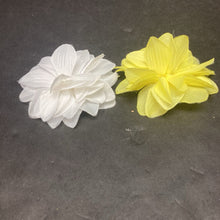 Load image into Gallery viewer, 2pk Flower Hairbow Clips
