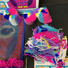 Load image into Gallery viewer, Latch Kits Owl Mini-Rug Kit
