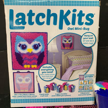 Load image into Gallery viewer, Latch Kits Owl Mini-Rug Kit
