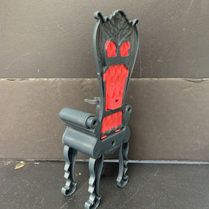 Draculaura Throne Chair