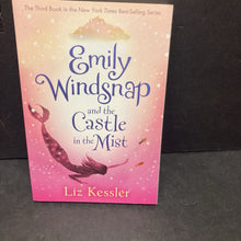 Load image into Gallery viewer, Emily Windsnap and the Castle in the Mist (Liz Kessler) -paperback series
