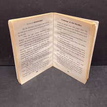 Load image into Gallery viewer, Challenge of the Hordika (Bionicle Adventures) (Greg Farshtey) -paperback series
