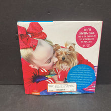 Load image into Gallery viewer, JoJo Loves BowBow: A Day in the Life of the World&#39;s Cutest Canine (JoJo Siwa) -hardcover
