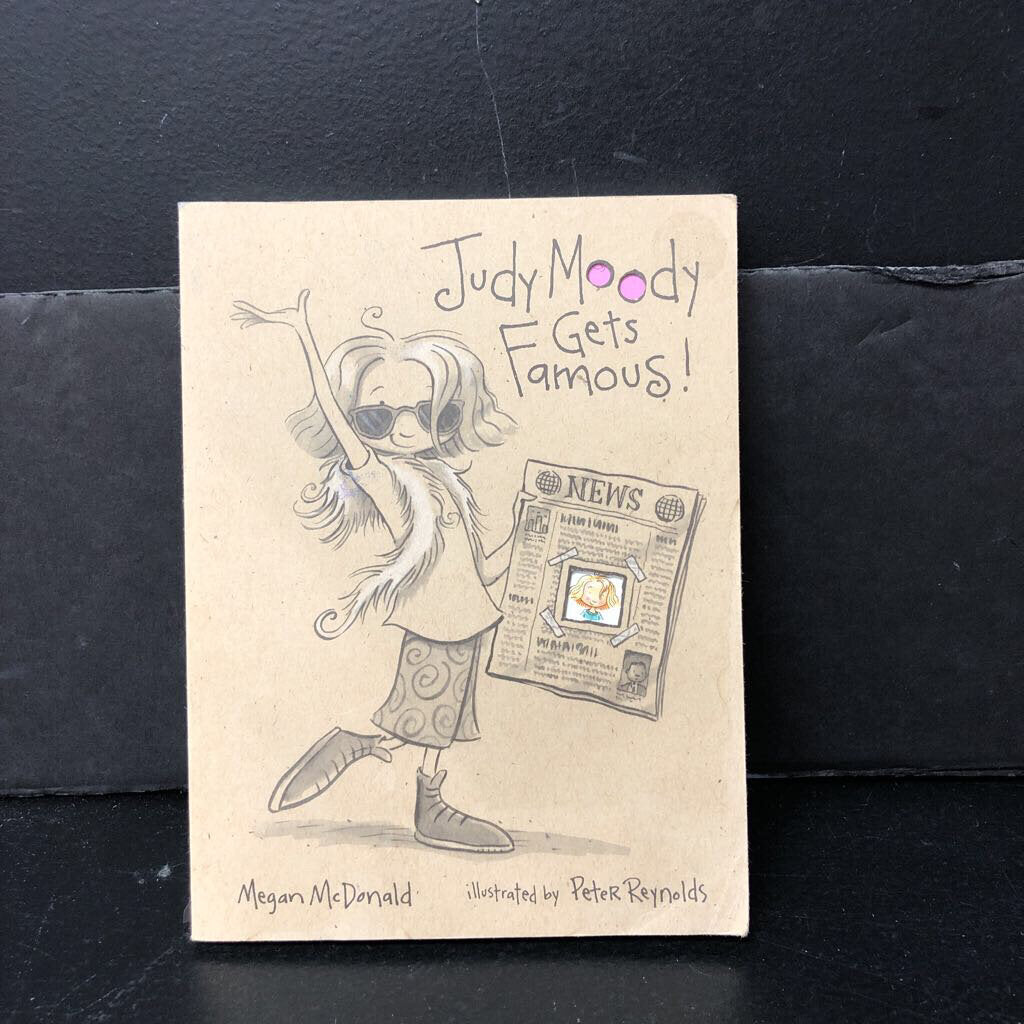 Judy Moody Gets Famous! (Megan McDonald) -paperback series