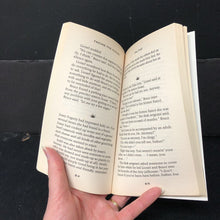 Load image into Gallery viewer, Facing the Future (Left Behind The Kids) (Jerry B. Jenkins &amp; Tim LaHaye) -paperback series
