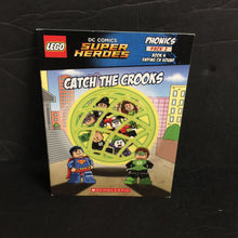 Load image into Gallery viewer, Catch the Crooks (LEGO DC Comics Super Heroes) (Phonics Book 4) -character reader
