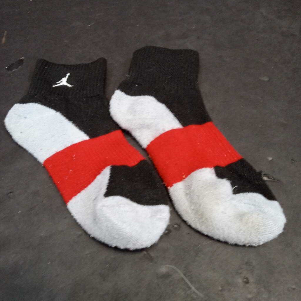 Jordan socks shops red