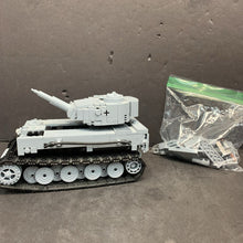 Load image into Gallery viewer, Historical Collection WW2 Panzer IV Military Tank (COBI)
