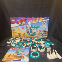 Load image into Gallery viewer, The Lego Movie 2 Sweet Mayhem&#39;s Systar Starship Set 70830
