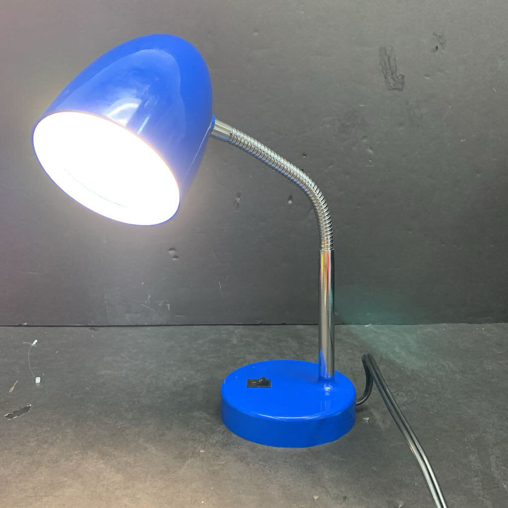 Goose Neck Desk Lamp (Intertek)