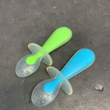 Load image into Gallery viewer, 2pk Silicone Spoons
