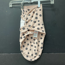 Load image into Gallery viewer, Polka Dot Swaddle Wrap (ely&#39;s &amp; co)
