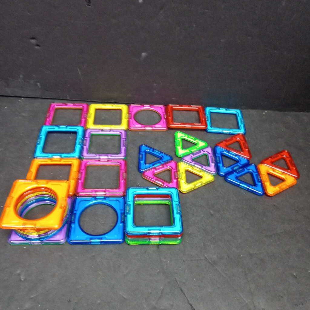 Magnetic Tiles (Magformers)