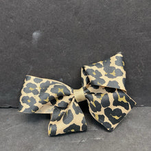 Load image into Gallery viewer, Cheetah Hairbow Clip
