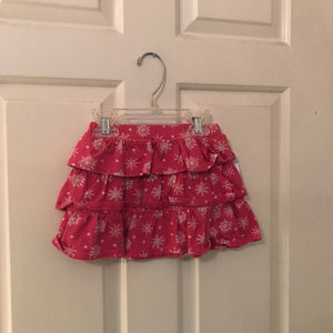 Ruffle skirt w/ snow flakes