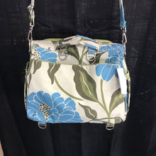 Load image into Gallery viewer, flower diaper bag w/changing pad

