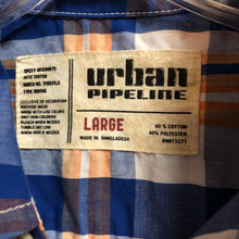 Load image into Gallery viewer, Plaid Button Down Shirt
