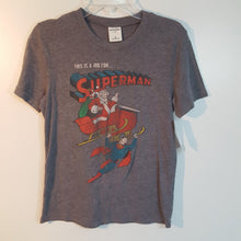 Load image into Gallery viewer, &quot;Superman&quot; abercrombie t-shirt
