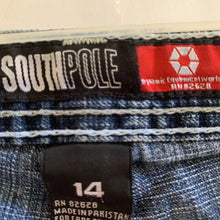 Load image into Gallery viewer, denim shorts
