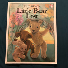Load image into Gallery viewer, Little bear lost (Jane Hissey).-Paperback
