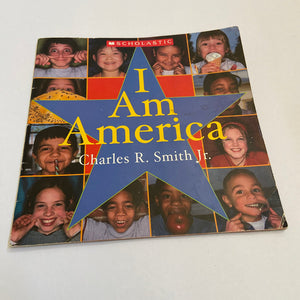 I am America (Charles R. Smith) -Paperback